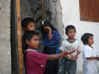 Děti v San Antonio Polopo, Atitlan, Guatemala