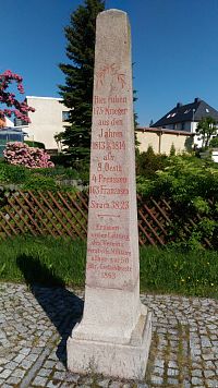 Památník padlých v napoleonských bitvách v Marienbergu.