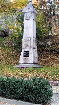 Pomník obětem 1. a 2. světové války ve Hřivicích