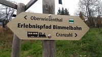 Z Oberwiesenthalu stezkou Bimmelbahn do Českých Hamrů.