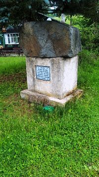 Pomník v Kytlicích