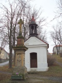 kaplička pod kostelem