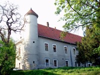 Hrubčice bývalý zámek - dnes obecní bytovka