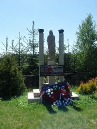 památník 10 občanům Vícova zabitým zde fašisty 30.4.1945