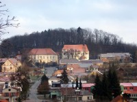 Jesenec - zámek a kostel