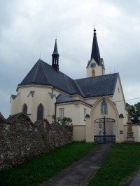 kostel Nanebevzetí Panny Marie Cholina