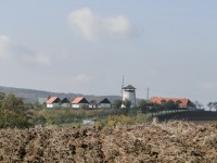 výhled z obce na mlýn