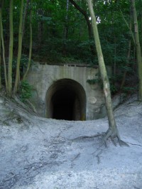 Únikový východ z tunelu