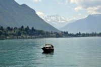 Výhled na Dents du Midi od Ženevkého jezera