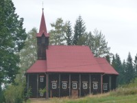 kostelík ve Starých Hamrech, kousek od Švarné Hanky