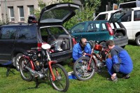 ladění strojů před závodem