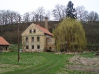 Bývalý mlýn v Opárenském údolí