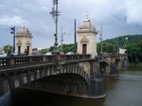 Most Legií