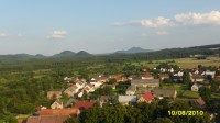 Lužické hory-panorama z vyhlídkové plošiny hradu Jestřebí