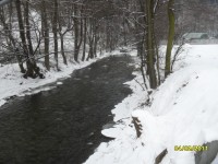 řeka Bytřička-bystřice teče pod svahy Nízkého Jeseníku a v Olomouci se vlévá do Moravy