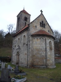 Románský kostel v Mohelnici n.J.