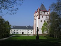 Bílý zámek a zámecká věž Hradec nad Moravicí