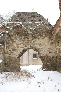 Poleň - zřícenina gotického chrámu sv. Markéty