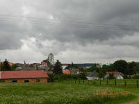 pohled od Humprechtu na oblohu před bouří