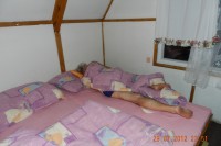 spaní v Mokřinkách v chatě 