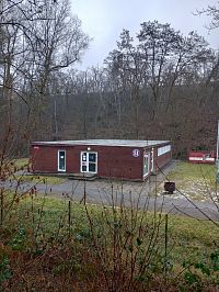 Poliklinika Modřany- Modřanská rokle - Písnice pod rybníkem - Cholupice - Komořany