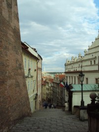 a ještě jednou z vyšší pozice