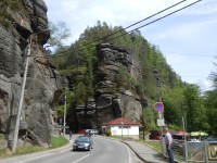 silnice do Hřenska v údolí Kamenice