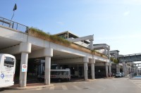 Bari - parkoviště na letišti