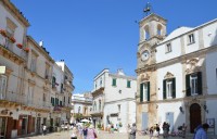 Martina Franca - náměstí s palácem universitá