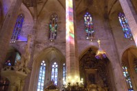světelné efekty v katedrále
