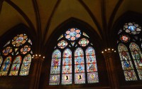 okno v katedrále