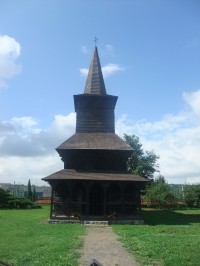 Pozoruhodný dřevěný kostelík v Dobříkově