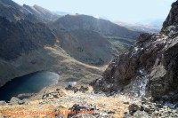 Deváté největší tatranské pleso na slovenské straně Tater, Krivánské Zelené pleso a vedle něj Malé plísko. Plesa jsou ve Važecké dolině. Foceno z Kriváně.