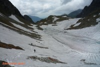 Zamrznuté pleso se nachází v závěru Bělovodské doliny, na místě zvaném Zamrznutý kotel.