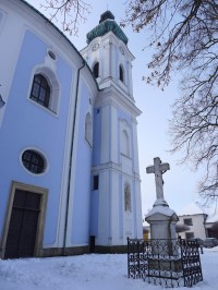 Sloup v Moravském krasu - kostel Panny Marie Bolestné
