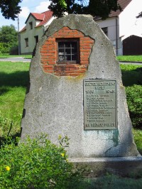 19 Pomník obětem války v Srbech