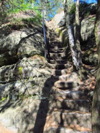 16 Kamenné schody