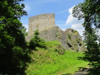 29 Obranná věž před hradem (hladomorna)