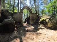07 Kamenná brána