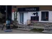 Cyklisté vítáni - Vinotéka Tetín - Víno Hruška   		