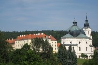 Cyklisté vítáni - Zámek Křtiny - restaurace