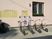 Cyklisté vítáni - Pension Školka 		