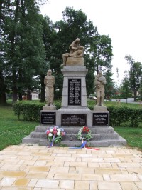 Pomník padlých hrdinů ve Zruči nad Sázavou