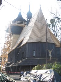 dřevěný kostel Všech Svatých v Łaziskach