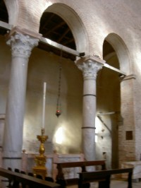 Interér katedrály Santa Maria Assunta