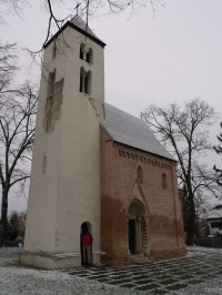 Csempeszkopács - románský kostelík