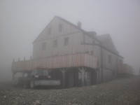 Hagener Hütte v červenci