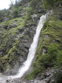Vodopád na konci Lichtenštejnské soutěsky