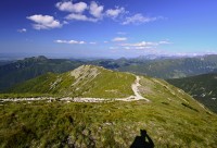 Slovensko - Západní Tatry: Roháče - cestou zpět z Brestové na Predný Salatín, v pozadí vrchol Osobitá