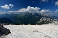 Slovinsko - Julské Alpy: výhled ze sedla Prevala na italskou stranu